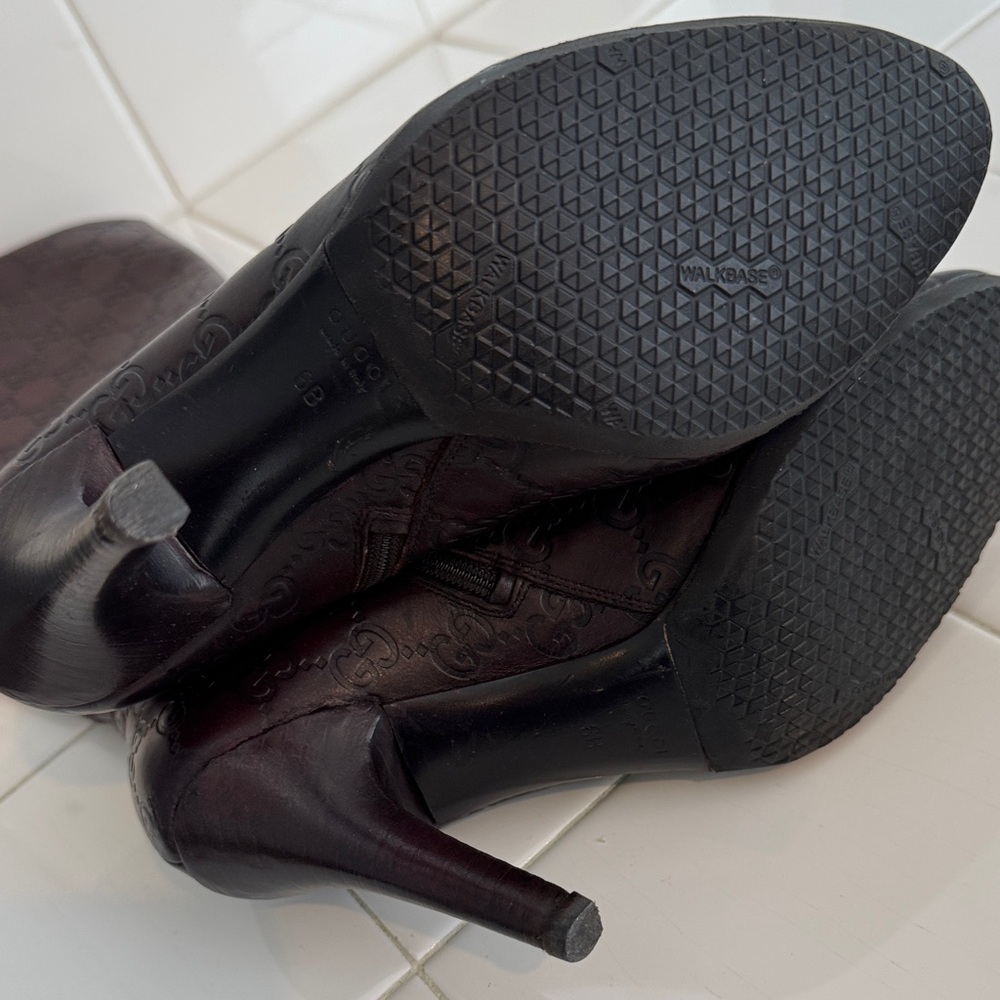 Gucci Brown GG-Embossed Over-the-Knee Leather Boots - Picture 7 of 9